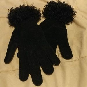 Lady's soft Black Gloves